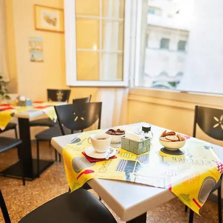 Cairoli Hotel Génova