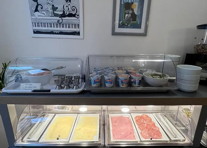 凯罗利酒店 酒店 3*