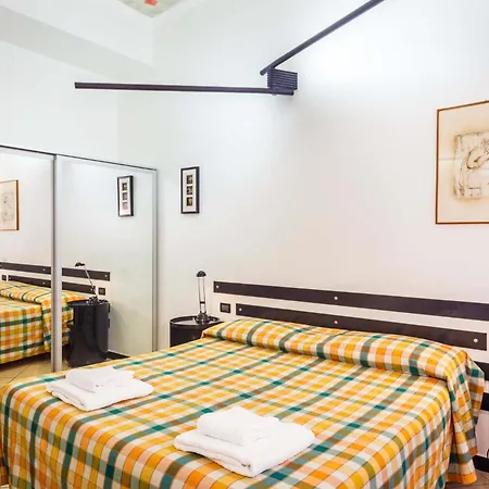 Hotel Cairoli