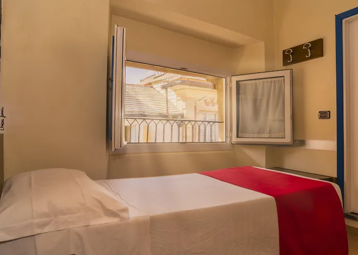 Hotel Cairoli Génova