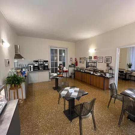 Cairoli Hotel 3*