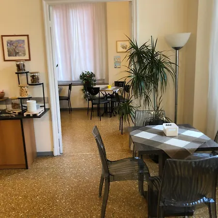 Cairoli Hotell Genua